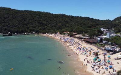 Praia de Laranjeiras em Balneário Camboriú: desvende as belezas desse destino