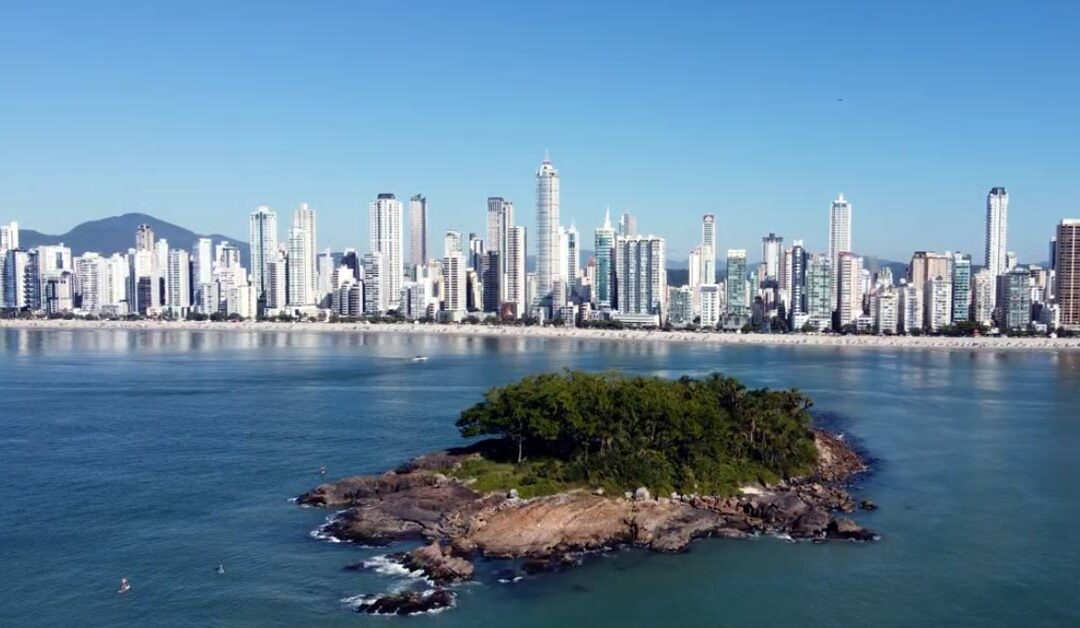 Descubra como escolher um hotel perto da praia