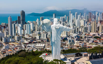 Cristo de Balneário Camboriú: tudo sobre o atrativo mais famoso da região